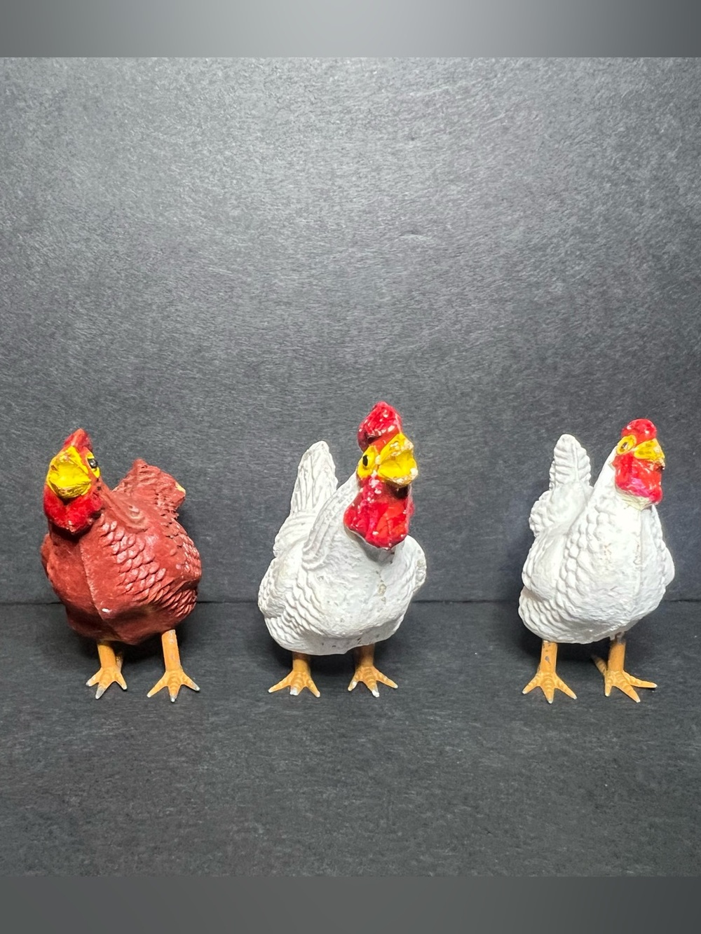 Vintage Lot of 3 German Putz Mini Composite Rooster & Chickens w/ Metal Feet - Picture 5 of 8